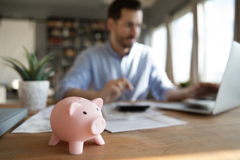 Gestão financeira simples: controle o dinheiro do seu negócio no celular